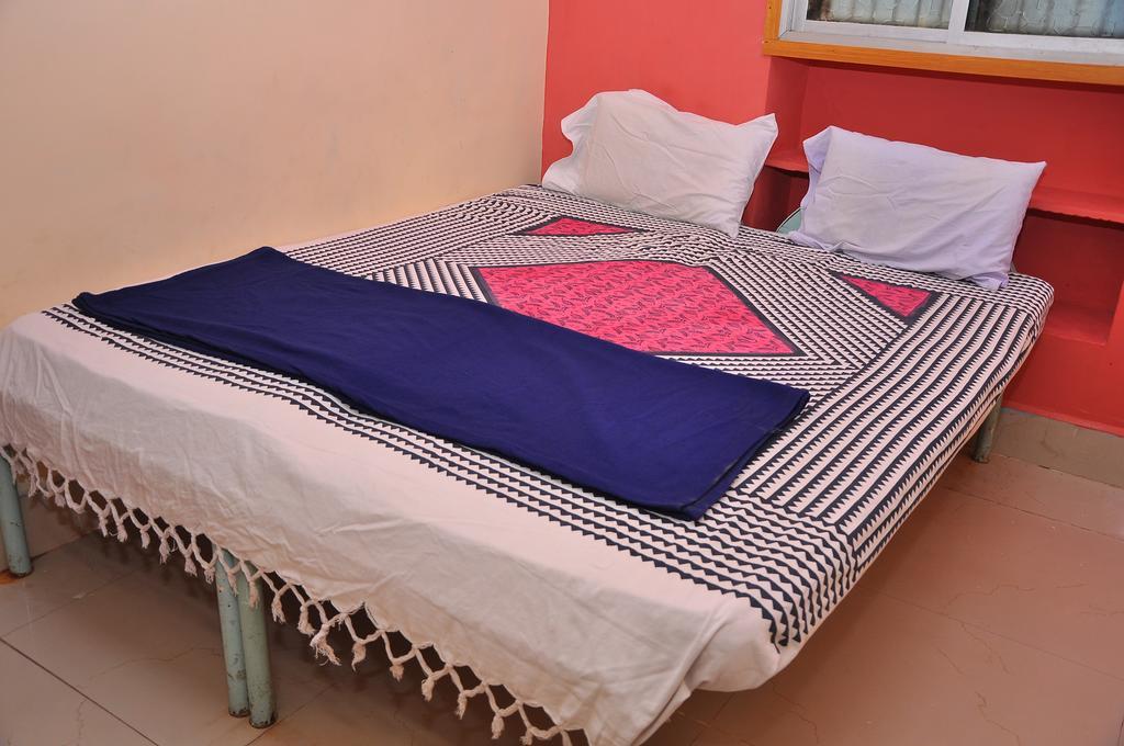 Manju Guest House Hampi Exterior photo
